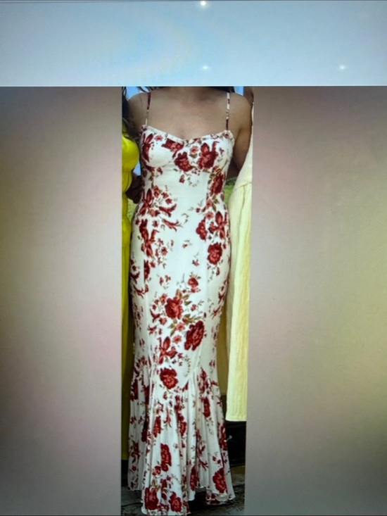 Reformation Dresses & Skirts - NWT Reformation Aiko in La belle Cream Maxi Dress with Red Floral Print